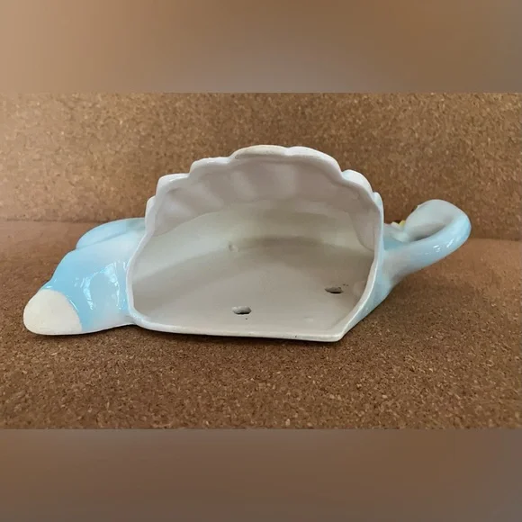 Vintage Blue and White Swan Wall Pocket - Picture 3 of 6